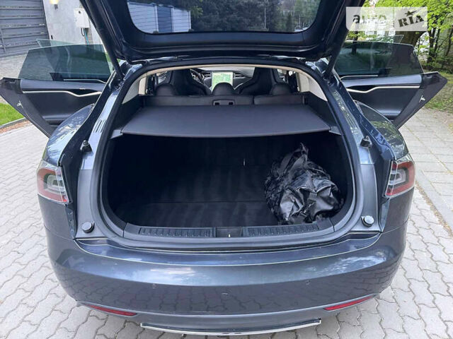 Серый Тесла Модель С, объемом двигателя 0 л и пробегом 248 тыс. км за 18600 $, фото 24 на Automoto.ua