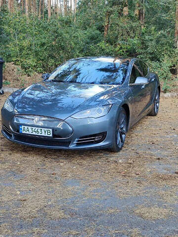 Серый Тесла Модель С, объемом двигателя 0 л и пробегом 115 тыс. км за 15000 $, фото 27 на Automoto.ua