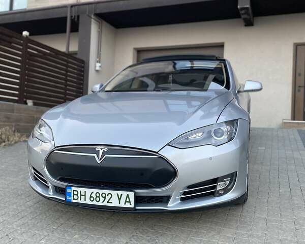 Сірий Тесла Модель С, об'ємом двигуна 0 л та пробігом 190 тис. км за 13900 $, фото 5 на Automoto.ua