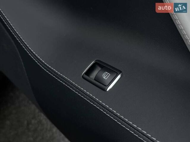 Серый Тесла Модель С, объемом двигателя 0 л и пробегом 200 тыс. км за 14900 $, фото 60 на Automoto.ua