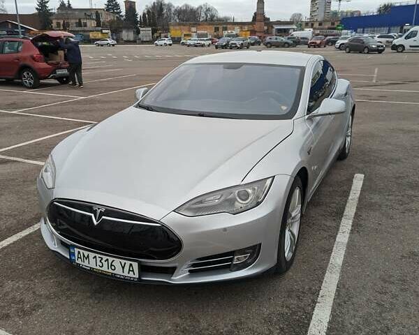 Сірий Тесла Модель С, об'ємом двигуна 0 л та пробігом 230 тис. км за 14500 $, фото 10 на Automoto.ua