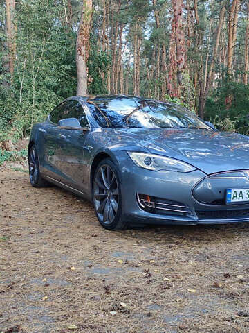 Серый Тесла Модель С, объемом двигателя 0 л и пробегом 115 тыс. км за 15000 $, фото 25 на Automoto.ua