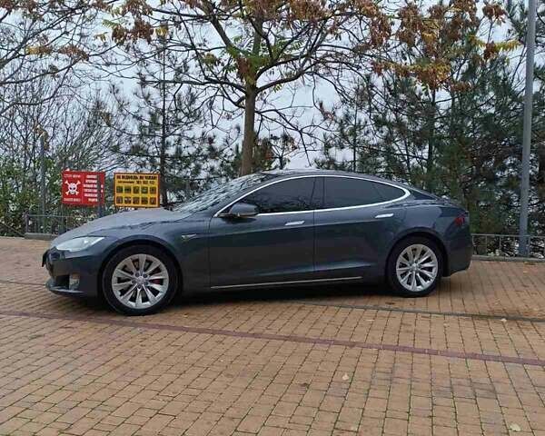 Серый Тесла Модель С, объемом двигателя 0 л и пробегом 253 тыс. км за 14800 $, фото 6 на Automoto.ua