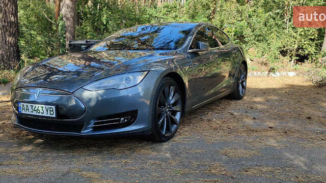 Серый Тесла Модель С, объемом двигателя 0 л и пробегом 115 тыс. км за 15000 $, фото 16 на Automoto.ua