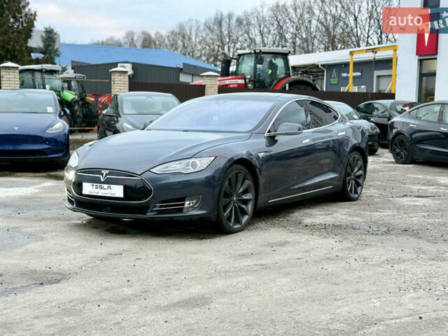 Серый Тесла Модель С, объемом двигателя 0 л и пробегом 287 тыс. км за 13700 $, фото 3 на Automoto.ua