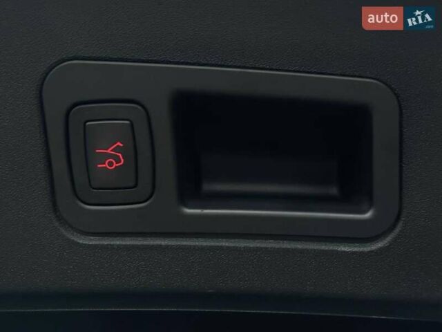 Серый Тесла Модель С, объемом двигателя 0 л и пробегом 200 тыс. км за 14900 $, фото 65 на Automoto.ua