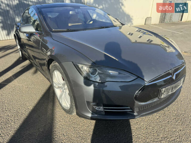 Сірий Тесла Модель С, об'ємом двигуна 0 л та пробігом 230 тис. км за 14300 $, фото 2 на Automoto.ua