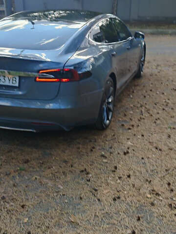 Серый Тесла Модель С, объемом двигателя 0 л и пробегом 115 тыс. км за 15000 $, фото 23 на Automoto.ua