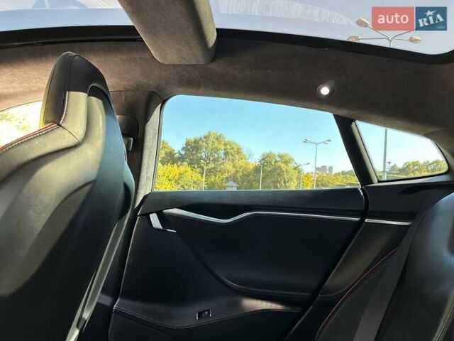 Сірий Тесла Модель С, об'ємом двигуна 0 л та пробігом 225 тис. км за 17000 $, фото 18 на Automoto.ua