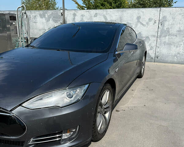 Сірий Тесла Модель С, об'ємом двигуна 0 л та пробігом 117 тис. км за 14300 $, фото 3 на Automoto.ua