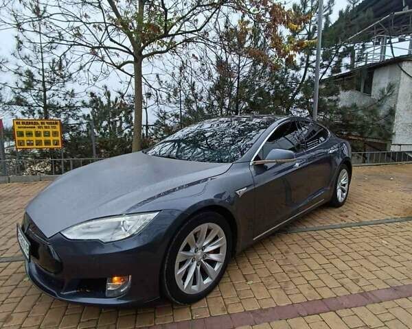 Серый Тесла Модель С, объемом двигателя 0 л и пробегом 253 тыс. км за 14800 $, фото 12 на Automoto.ua
