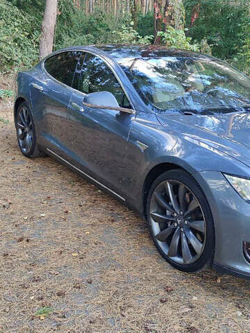 Серый Тесла Модель С, объемом двигателя 0 л и пробегом 115 тыс. км за 15000 $, фото 26 на Automoto.ua