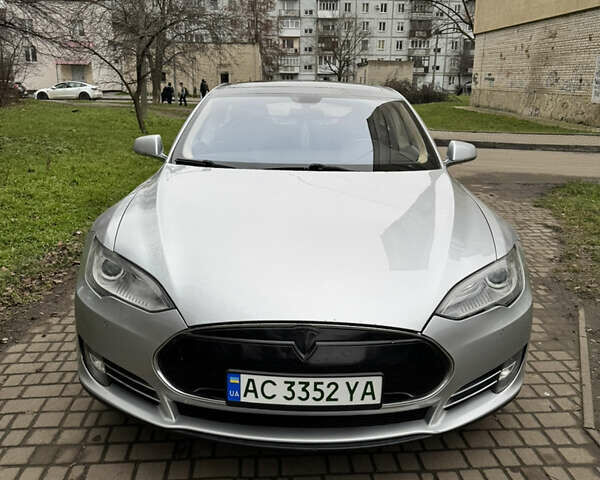 Сірий Тесла Модель С, об'ємом двигуна 0 л та пробігом 275 тис. км за 13000 $, фото 1 на Automoto.ua