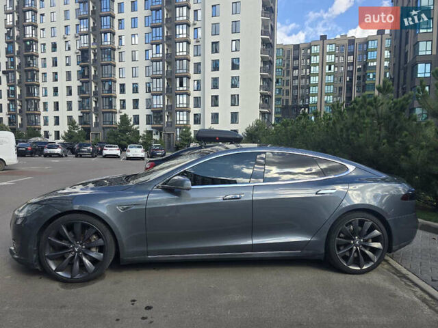 Серый Тесла Модель С, объемом двигателя 0 л и пробегом 115 тыс. км за 15000 $, фото 12 на Automoto.ua