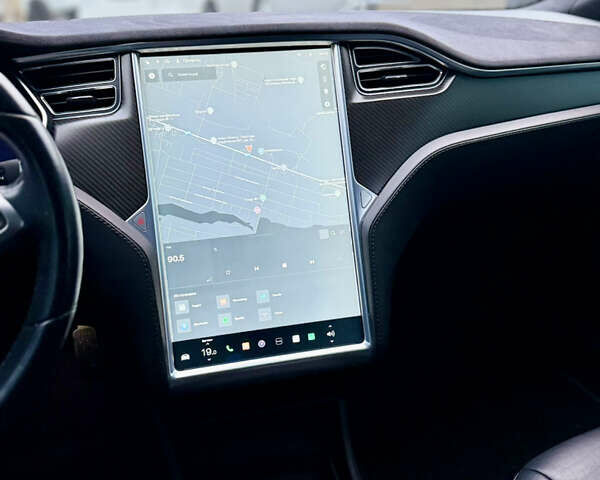 Серый Тесла Модель С, объемом двигателя 0 л и пробегом 287 тыс. км за 13700 $, фото 31 на Automoto.ua