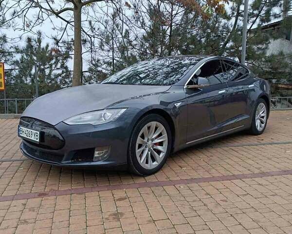Серый Тесла Модель С, объемом двигателя 0 л и пробегом 253 тыс. км за 14800 $, фото 2 на Automoto.ua