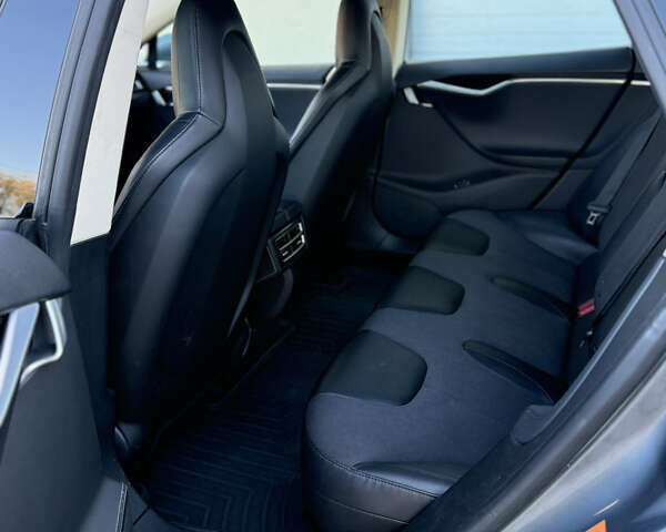 Сірий Тесла Модель С, об'ємом двигуна 0 л та пробігом 217 тис. км за 12700 $, фото 10 на Automoto.ua