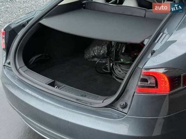 Серый Тесла Модель С, объемом двигателя 0 л и пробегом 200 тыс. км за 14900 $, фото 64 на Automoto.ua