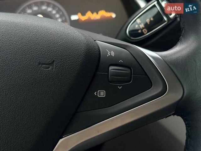 Серый Тесла Модель С, объемом двигателя 0 л и пробегом 200 тыс. км за 14900 $, фото 33 на Automoto.ua