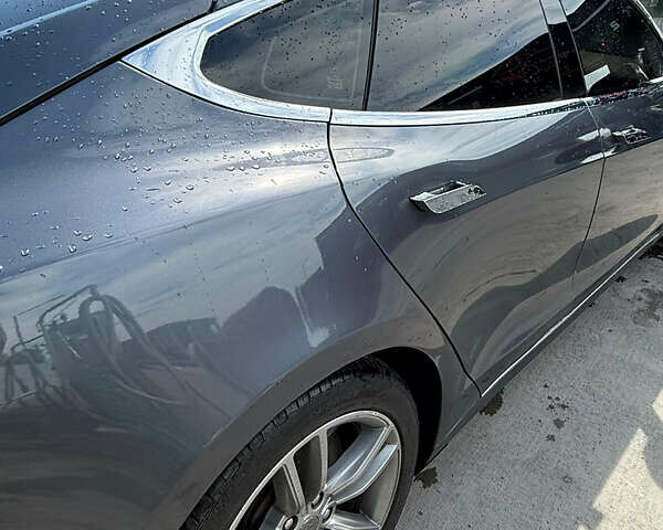Сірий Тесла Модель С, об'ємом двигуна 0 л та пробігом 117 тис. км за 14300 $, фото 5 на Automoto.ua