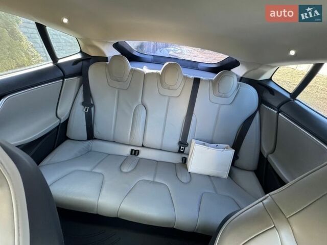 Сірий Тесла Модель С, об'ємом двигуна 0 л та пробігом 107 тис. км за 13800 $, фото 9 на Automoto.ua