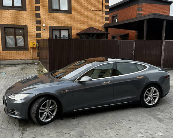 Сірий Тесла Модель С, об'ємом двигуна 0 л та пробігом 160 тис. км за 13500 $, фото 3 на Automoto.ua
