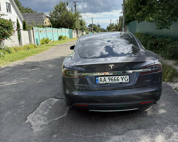 Сірий Тесла Модель С, об'ємом двигуна 0 л та пробігом 117 тис. км за 14300 $, фото 1 на Automoto.ua