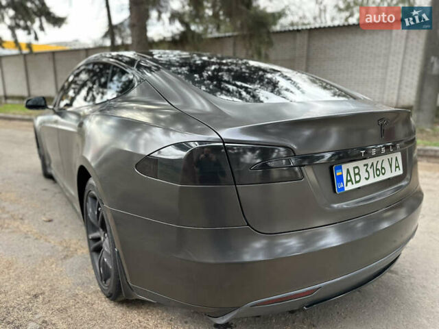 Серый Тесла Модель С, объемом двигателя 0 л и пробегом 224 тыс. км за 15400 $, фото 12 на Automoto.ua