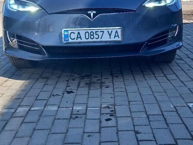 Серый Тесла Модель С, объемом двигателя 0 л и пробегом 186 тыс. км за 14900 $, фото 5 на Automoto.ua
