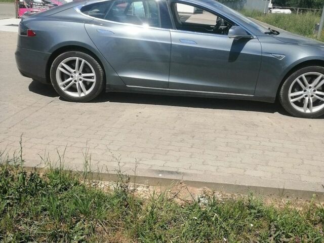 Сірий Тесла Модель С, об'ємом двигуна 0 л та пробігом 285 тис. км за 14000 $, фото 8 на Automoto.ua