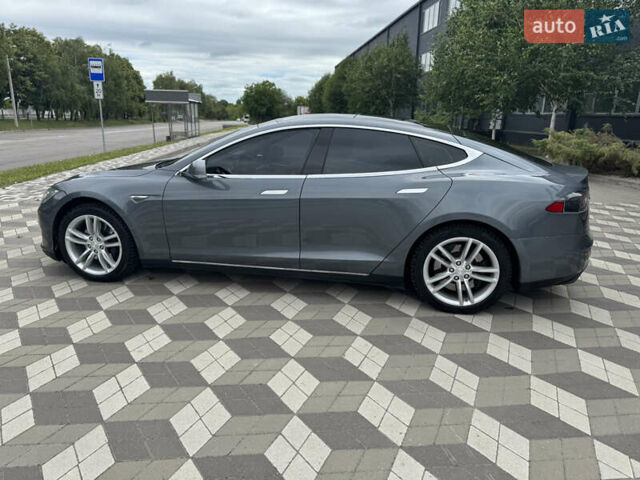 Серый Тесла Модель С, объемом двигателя 0 л и пробегом 204 тыс. км за 14650 $, фото 13 на Automoto.ua