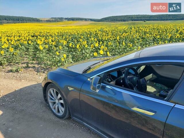 Серый Тесла Модель С, объемом двигателя 0 л и пробегом 117 тыс. км за 17950 $, фото 5 на Automoto.ua