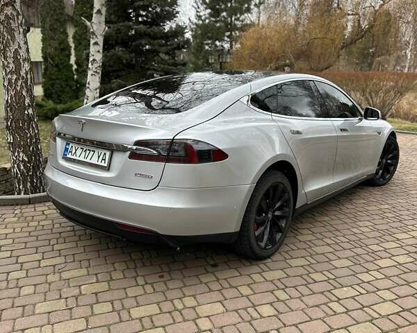 Тесла Модель С 2015 в Харькове на Automoto.ua Серый Тесла Модель С, объемом двигателя 0 л и пробегом 240 тыс. км за 17800 $, фото 3 на Automoto.ua