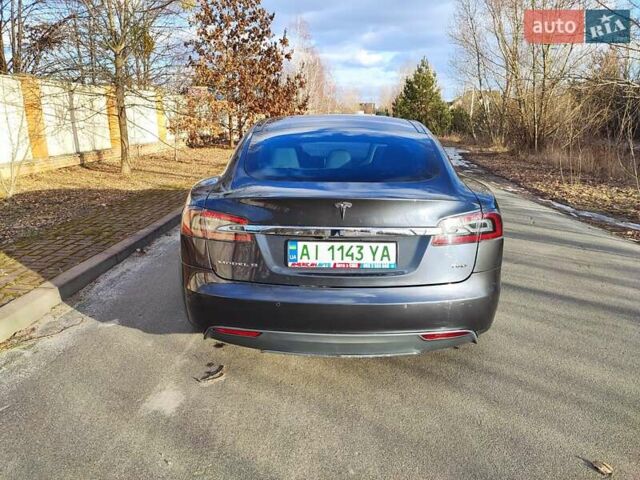 Серый Тесла Модель С, объемом двигателя 0 л и пробегом 240 тыс. км за 15800 $, фото 3 на Automoto.ua