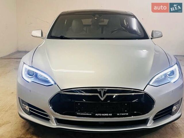 Серый Тесла Модель С, объемом двигателя 0 л и пробегом 102 тыс. км за 12300 $, фото 9 на Automoto.ua