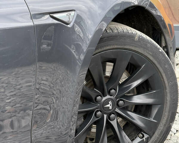 Серый Тесла Модель С, объемом двигателя 0 л и пробегом 220 тыс. км за 12700 $, фото 26 на Automoto.ua