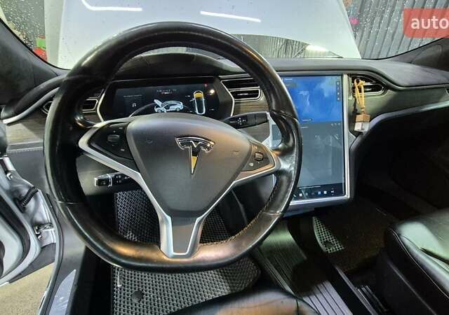 Серый Тесла Модель С, объемом двигателя 0 л и пробегом 210 тыс. км за 15950 $, фото 15 на Automoto.ua