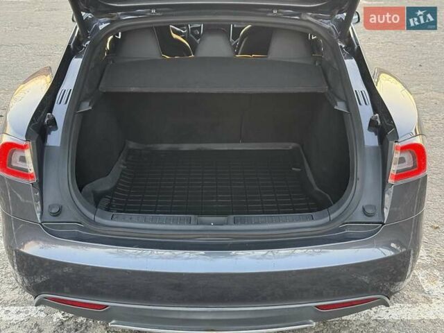 Сірий Тесла Модель С, об'ємом двигуна 0 л та пробігом 331 тис. км за 14999 $, фото 28 на Automoto.ua