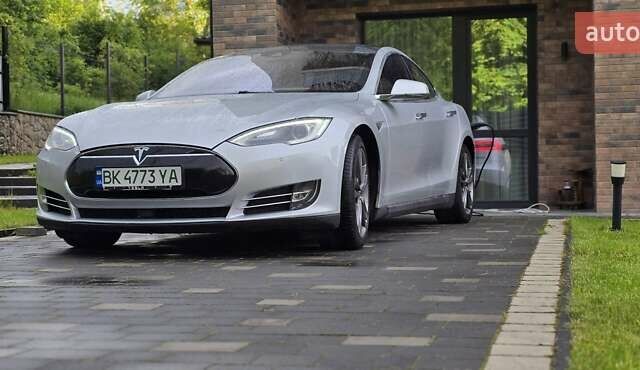 Сірий Тесла Модель С, об'ємом двигуна 0 л та пробігом 200 тис. км за 19200 $, фото 13 на Automoto.ua