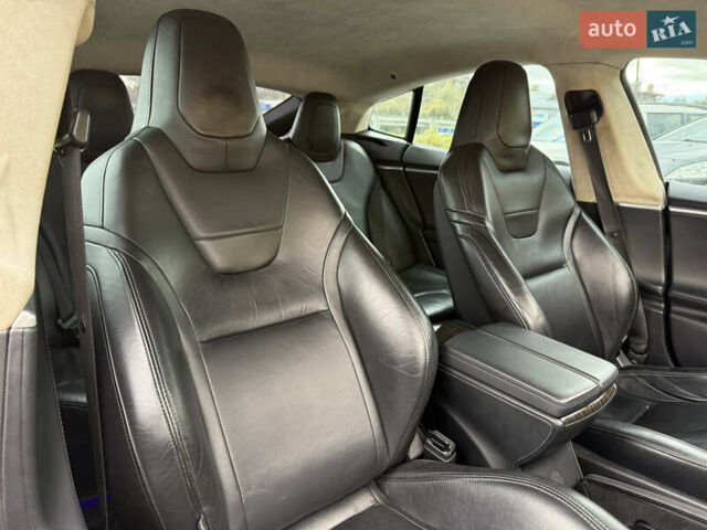 Серый Тесла Модель С, объемом двигателя 0 л и пробегом 220 тыс. км за 12700 $, фото 28 на Automoto.ua