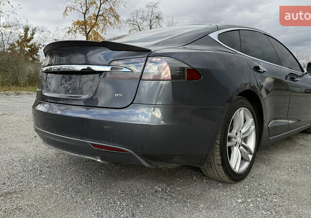 Тесла Модель С 2015 у Львові на Automoto.ua Сірий Тесла Модель С, об'ємом двигуна 0 л та пробігом 249 тис. км за 11000 $, фото 7 на Automoto.ua