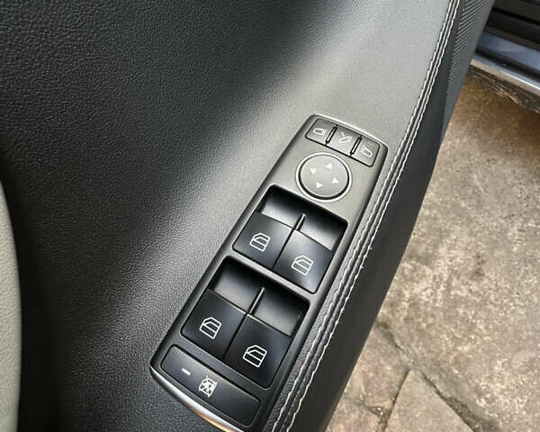 Серый Тесла Модель С, объемом двигателя 0 л и пробегом 113 тыс. км за 15200 $, фото 18 на Automoto.ua