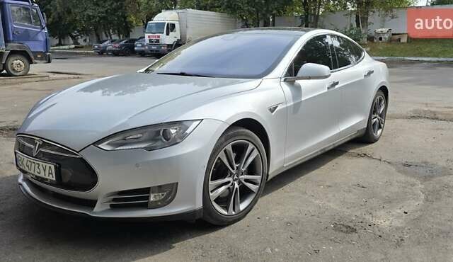 Сірий Тесла Модель С, об'ємом двигуна 0 л та пробігом 200 тис. км за 19200 $, фото 2 на Automoto.ua