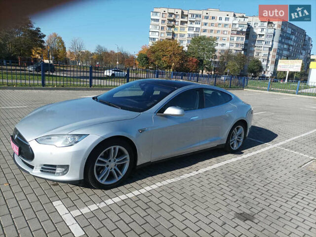 Тесла Модель С 2015 у Львові на Automoto.ua Сірий Тесла Модель С, об'ємом двигуна 0 л та пробігом 200 тис. км за 13799 $, фото 2 на Automoto.ua