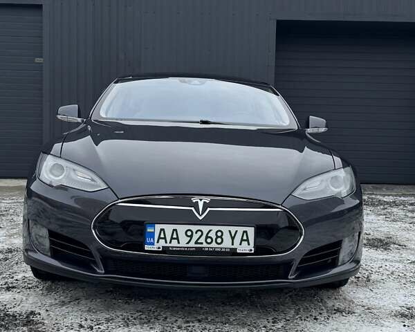 Сірий Тесла Модель С, об'ємом двигуна 0 л та пробігом 90 тис. км за 17500 $, фото 1 на Automoto.ua