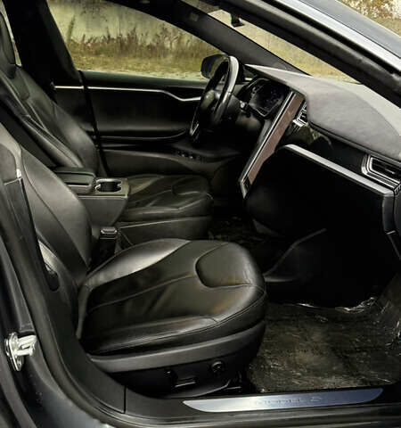 Тесла Модель С 2015 у Львові на Automoto.ua Сірий Тесла Модель С, об'ємом двигуна 0 л та пробігом 249 тис. км за 11000 $, фото 21 на Automoto.ua