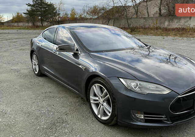 Тесла Модель С 2015 у Львові на Automoto.ua Сірий Тесла Модель С, об'ємом двигуна 0 л та пробігом 249 тис. км за 11000 $, фото 3 на Automoto.ua