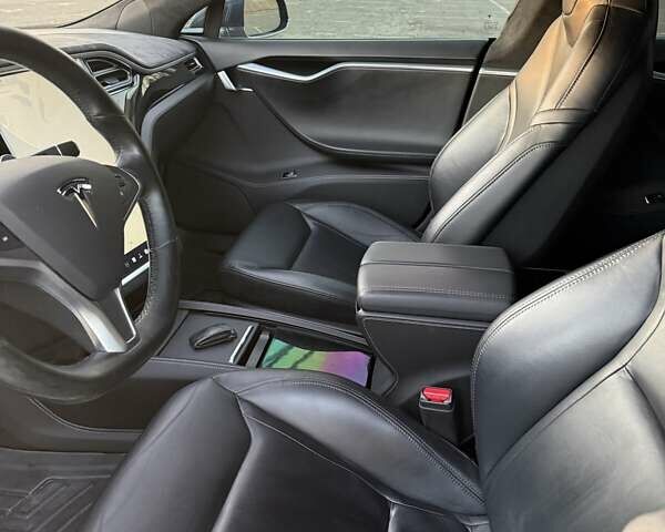 Сірий Тесла Модель С, об'ємом двигуна 0 л та пробігом 331 тис. км за 14999 $, фото 32 на Automoto.ua