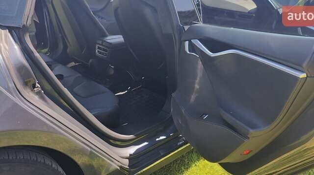 Сірий Тесла Модель С, об'ємом двигуна 0 л та пробігом 130 тис. км за 34900 $, фото 12 на Automoto.ua