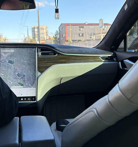 Серый Тесла Модель С, объемом двигателя 0 л и пробегом 92 тыс. км за 14400 $, фото 11 на Automoto.ua